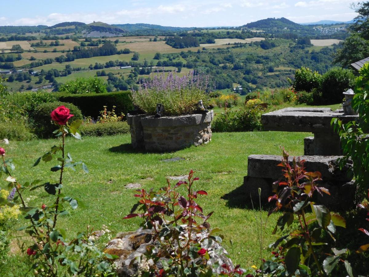 Chambre D'Hotes Grange De La Bastide Laveissière Dış mekan fotoğraf